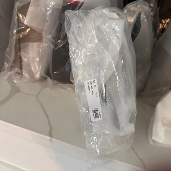 Andrea Carryall Bag
$478 - Picture 7 of 11